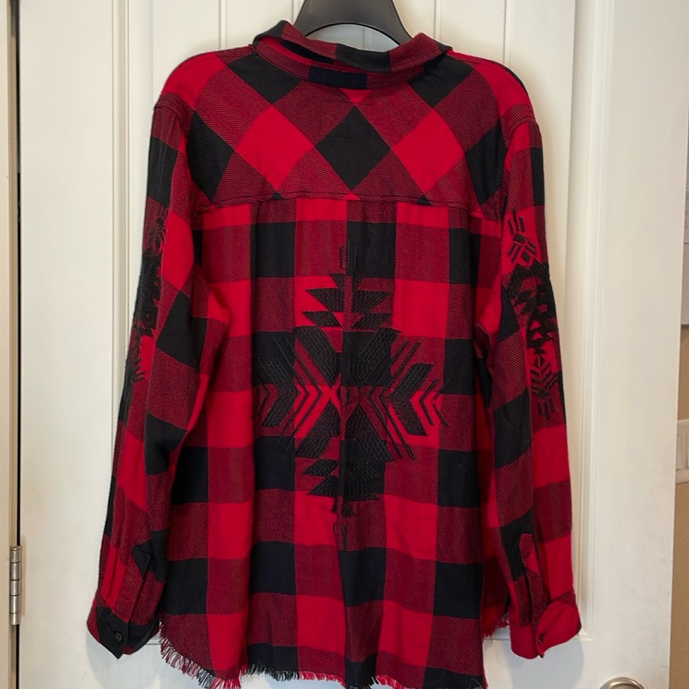 Rails cotton blend plaid western embroidered style shirt. Large.